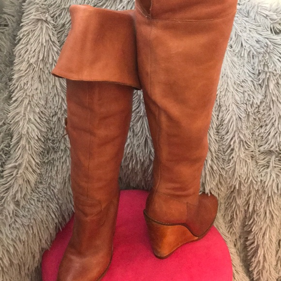 Ralph Lauren - Picture 1 of 4